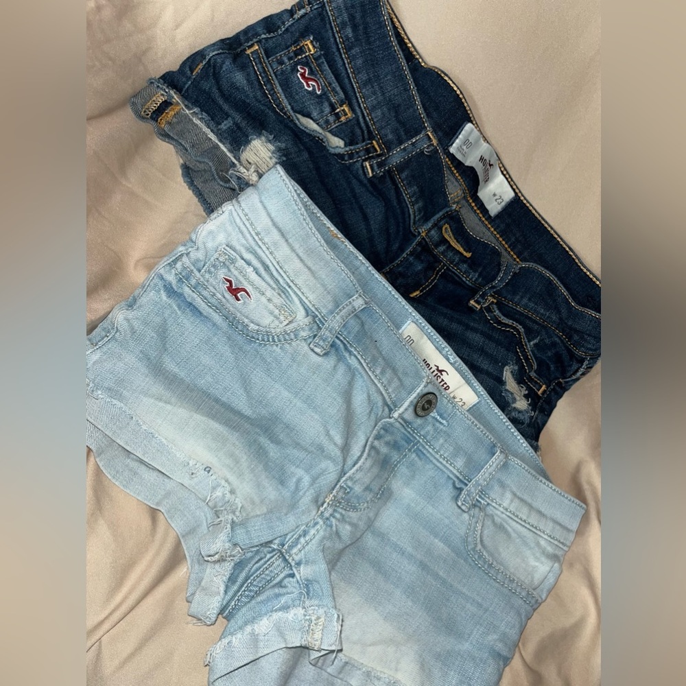 2 pack Hollister jeans shorts size 00